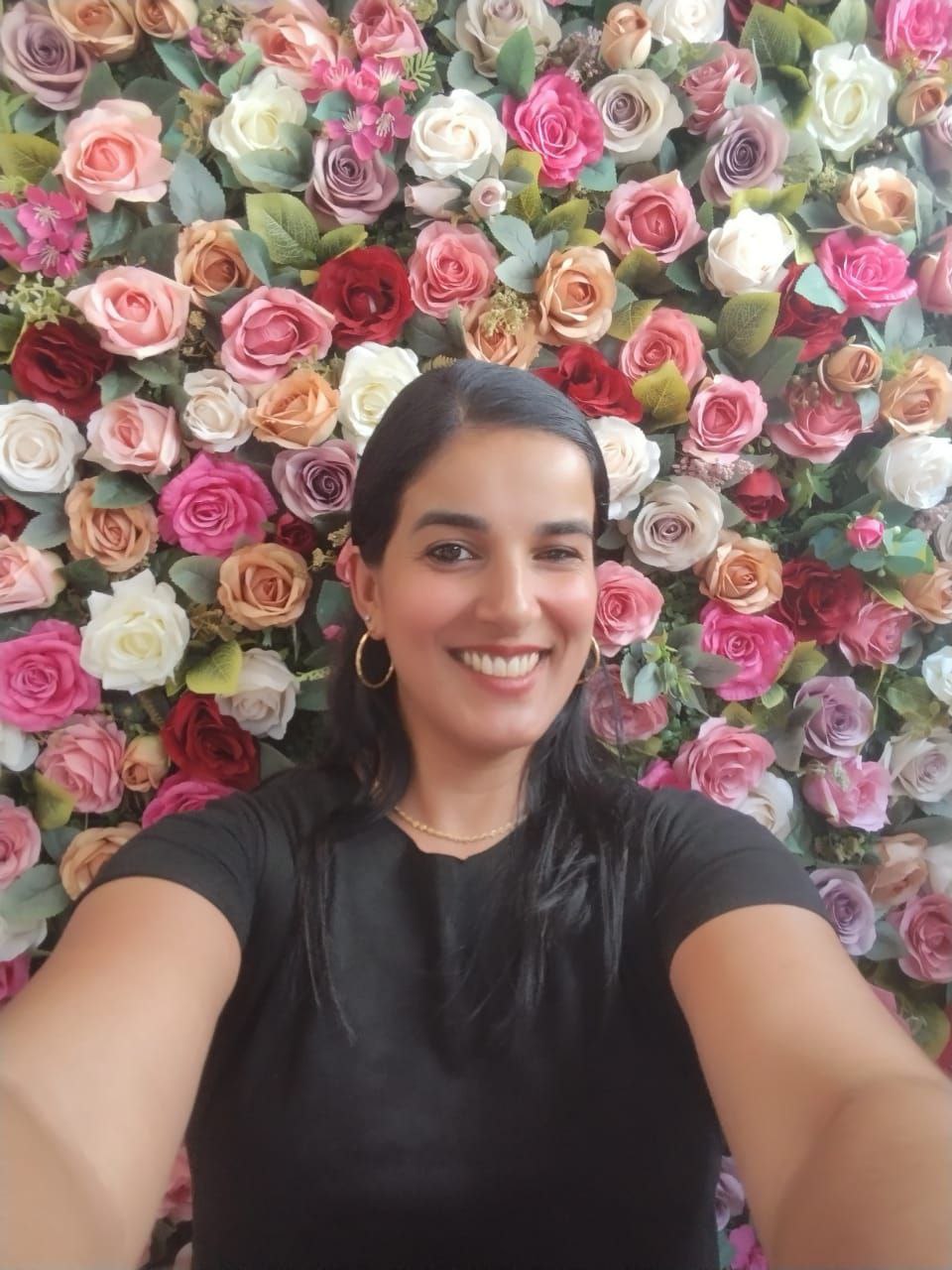 Simone Juhasc - Nail Designer